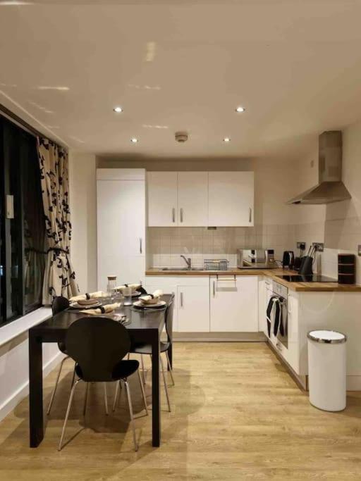 Charming Studio In Bricklane * Londen