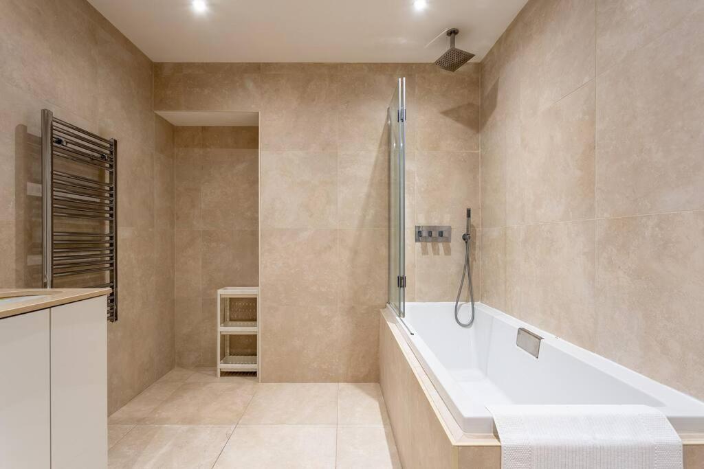 Luxury 2 Bedroom Flat In Holborn Appartement