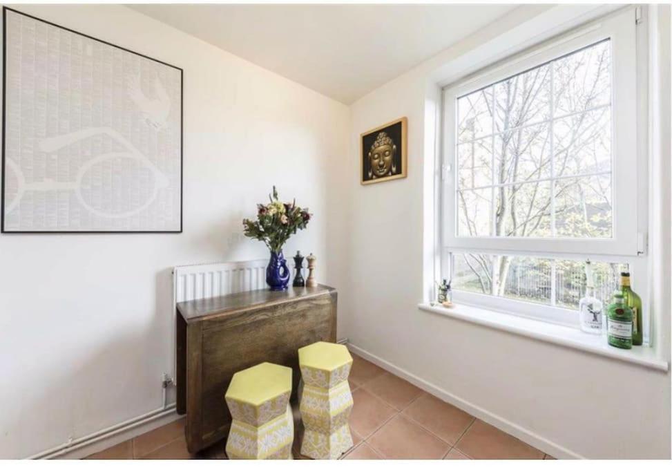Spacious 2 Bedroom Flat In Appartement