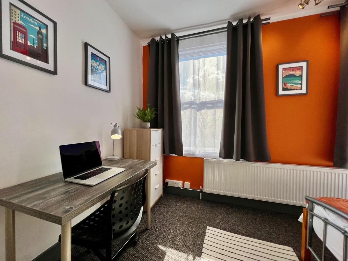 Vakantiehuis Clarence House 3 Bedrooms 8min To Station E17 North East