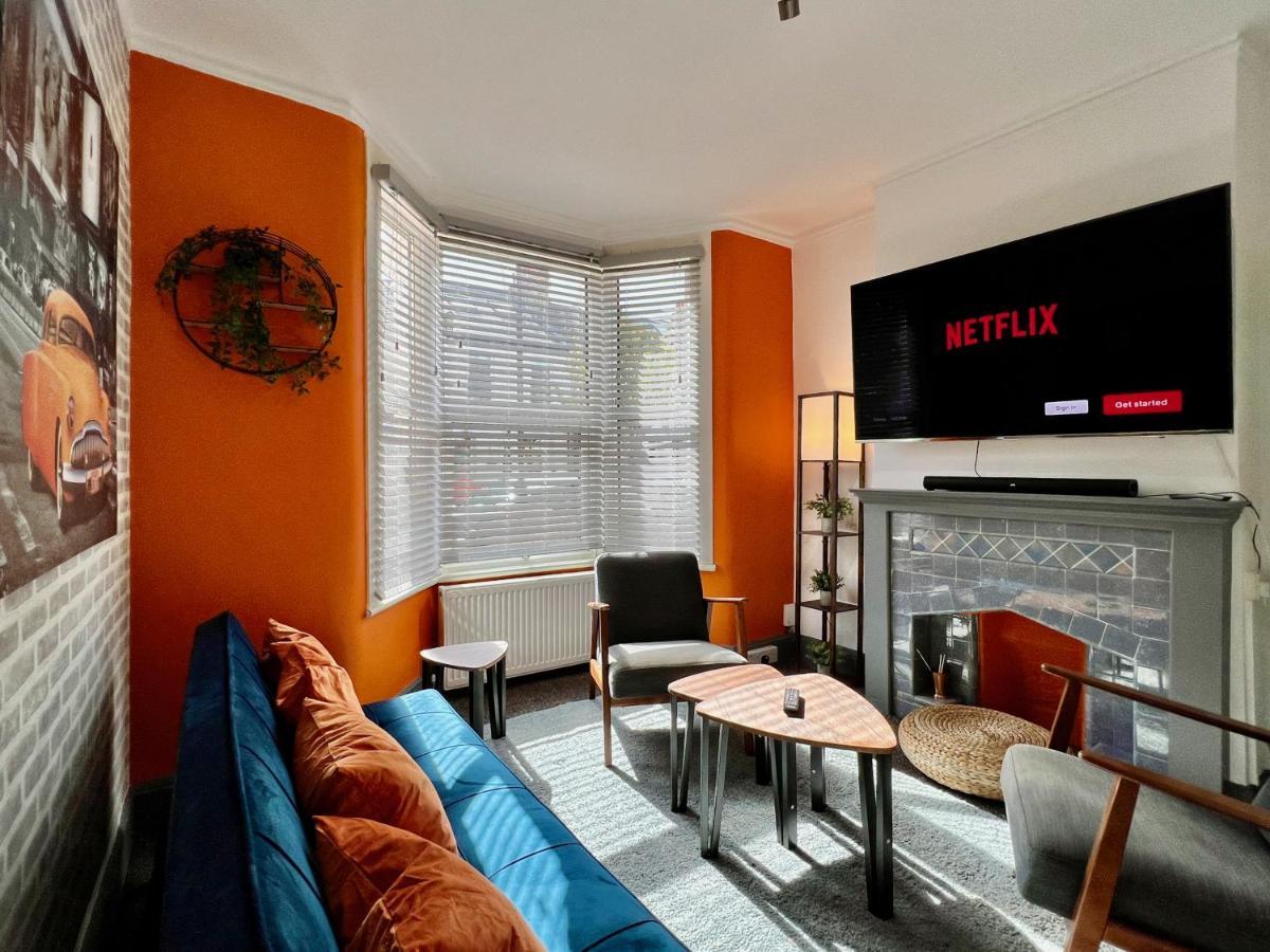 Vakantiehuis Clarence House 3 Bedrooms 8min To Station E17 North East