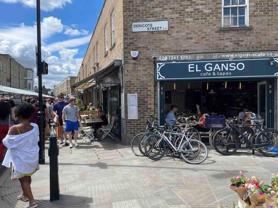 Cool Dalston Studio With Balcony And Gym * Londra