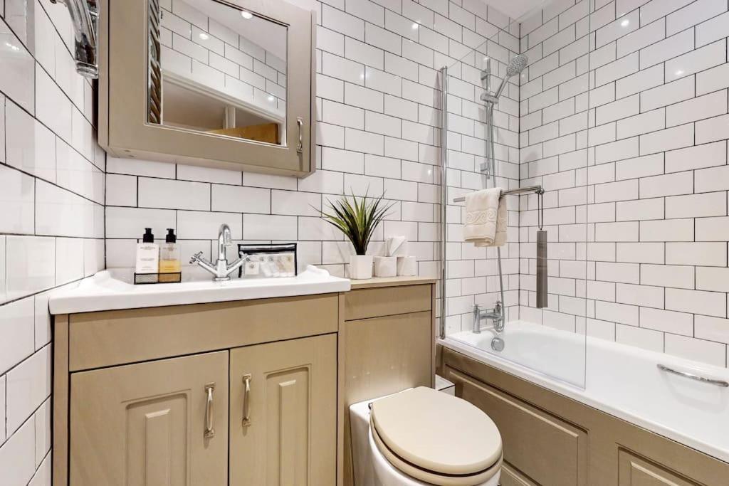 Lägenhet Bright & Beautiful 1 Bedroom Flat In Bridge
