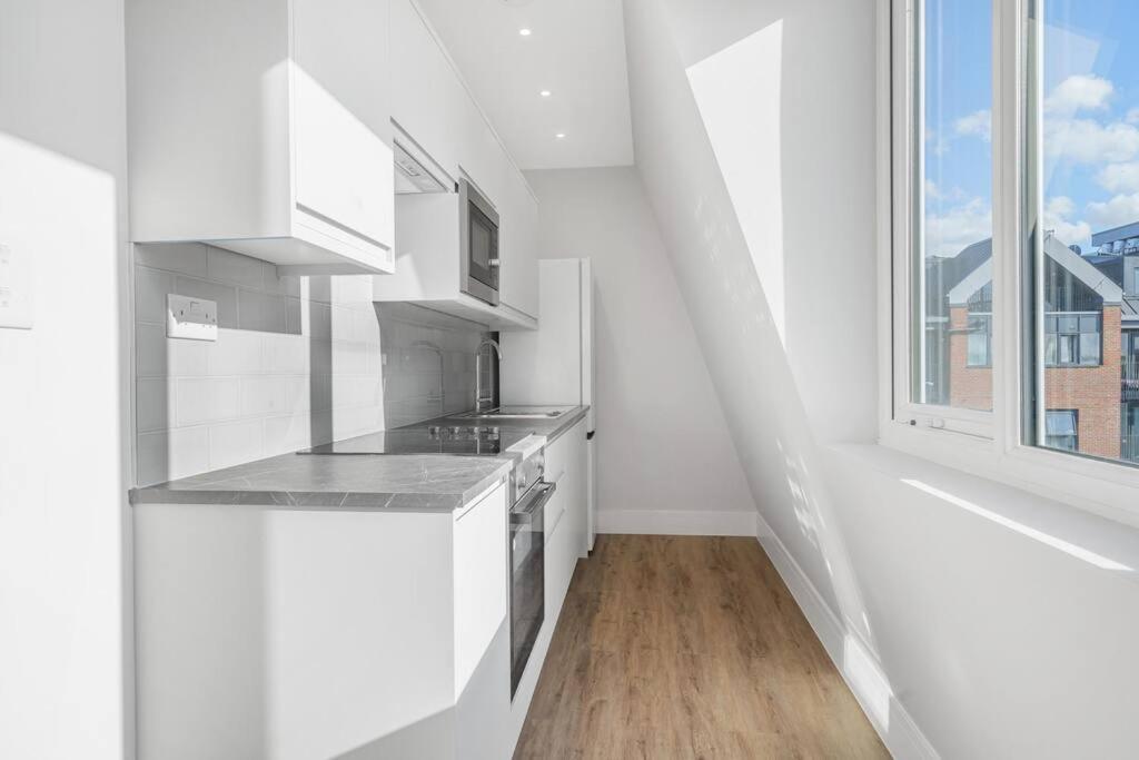 Tranquil 2-bed Oasis In Tooting 20 Min To Central Leilighet *