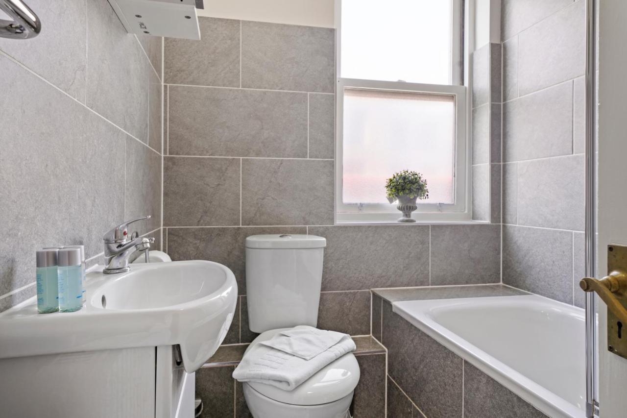 2bed1bath Entire House In The Heart Of Camden Town Lejlighed London
