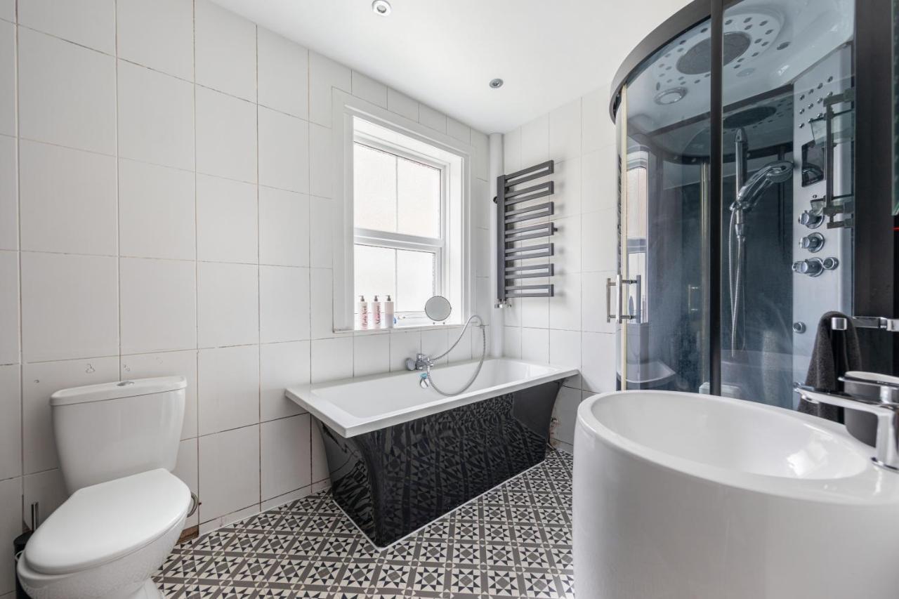 Charming 1 Bed Flat W Courtyard In Lejlighed London