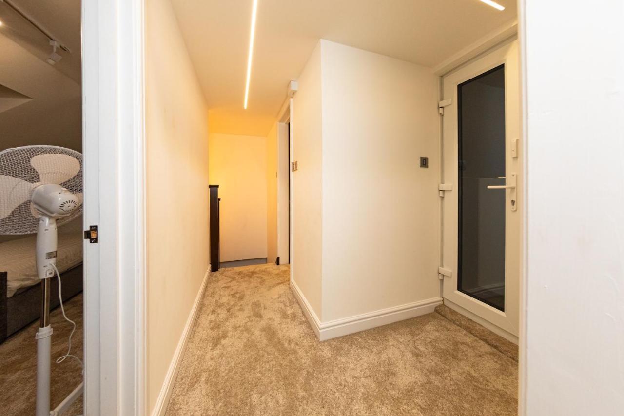 Bonneville House, Private Jacuzzi And Modern Interior Casa vacanze Londra