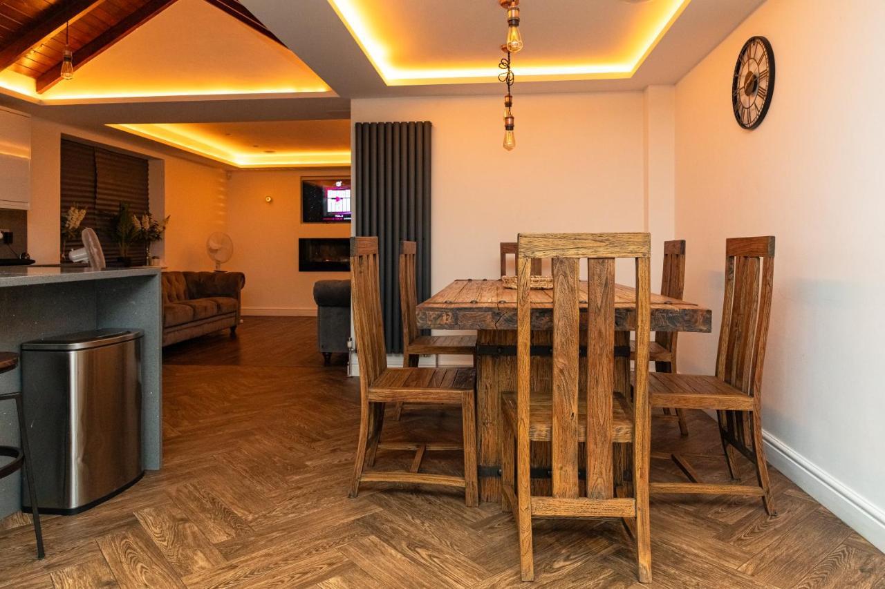Bonneville House, Private Jacuzzi And Modern Interior Casa vacanze Londra