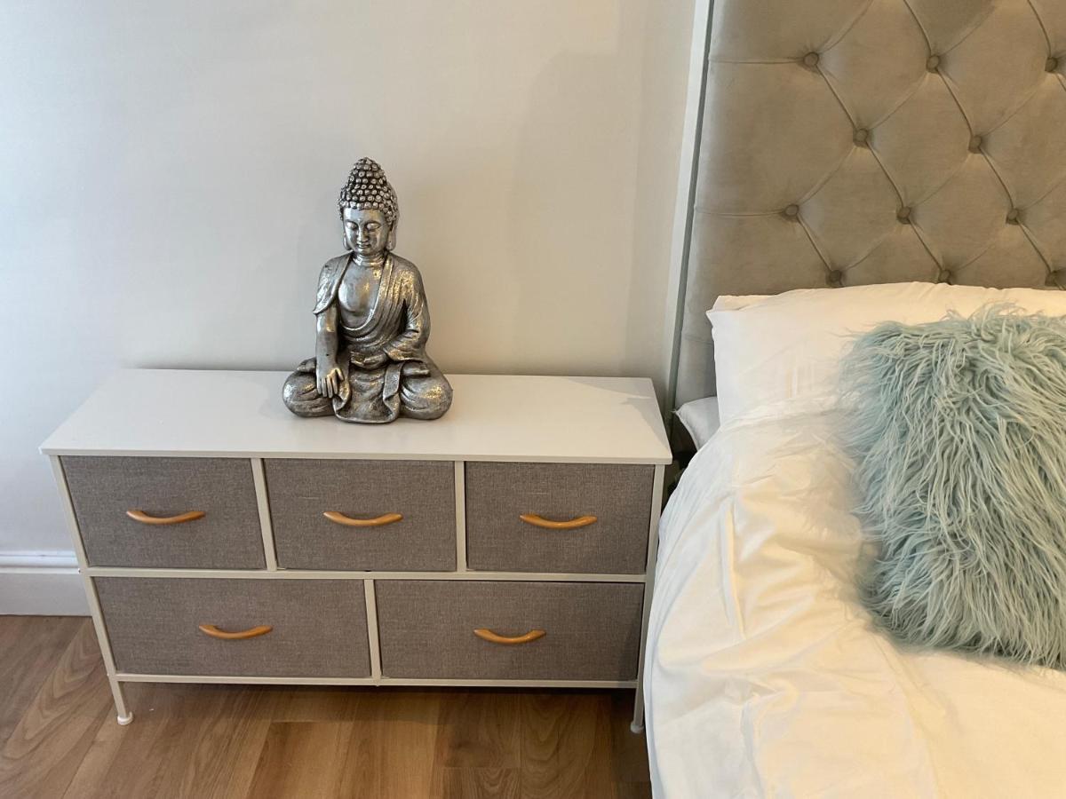2 Bed From 41 Appartement Londen