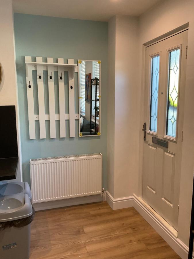 2 Bed From 41 * Londen