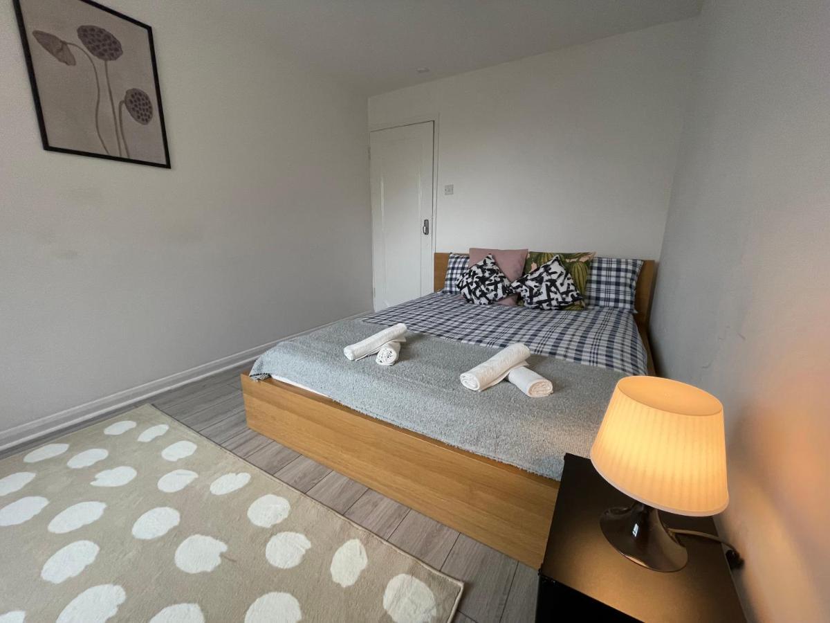 Enormous Family Flat *