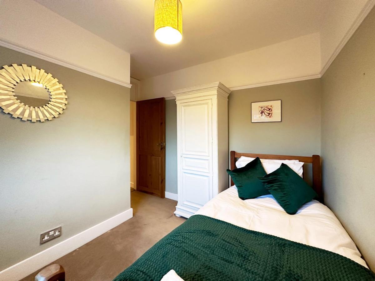 Daisy's Place In *