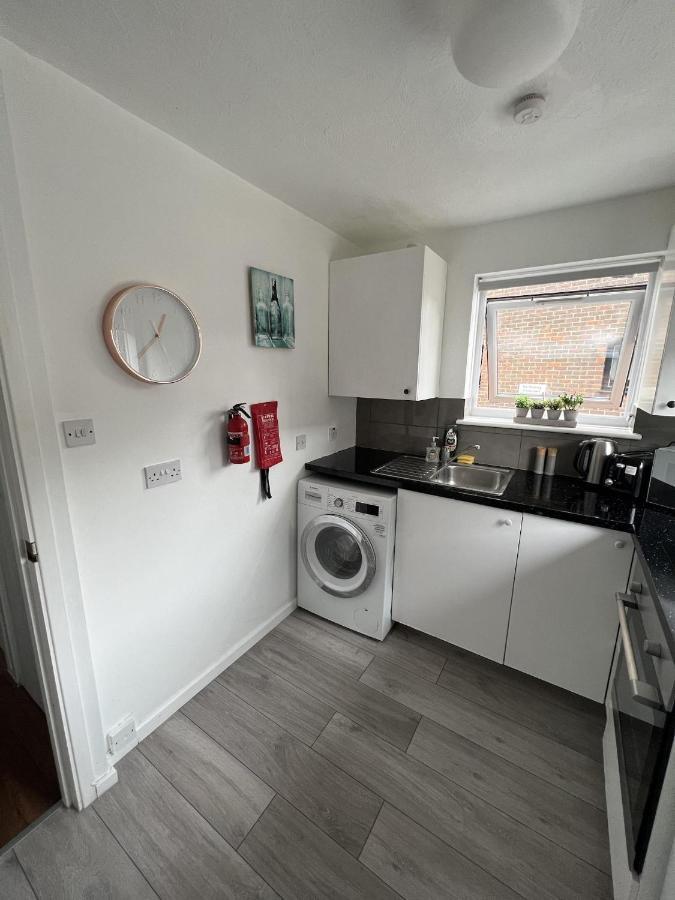 Canary Wharf Haven - Spacious & Homely Entire 1 Bedroom Flat Lejlighed *