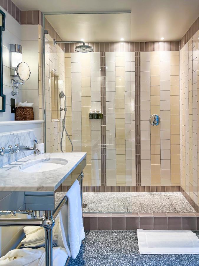 Beaverbrook Town House 5*