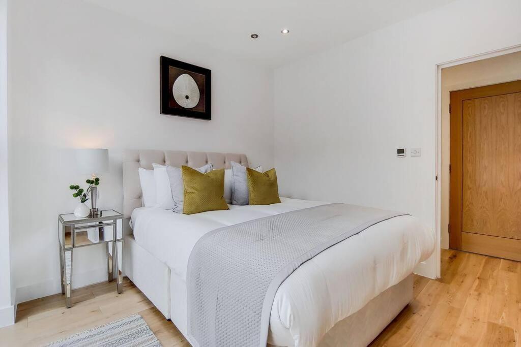 Br2 - Stunning 1 Bed Heart Of Borough Londen