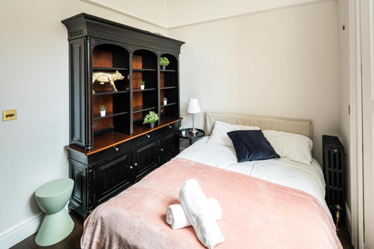4 Bedroom House Up To 10 People At Heart Of Kensington And Chelsea Lejlighed London