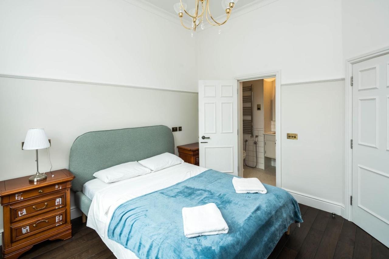 Lejlighed 4 Bedroom House Up To 10 People At Heart Of Kensington And Chelsea *