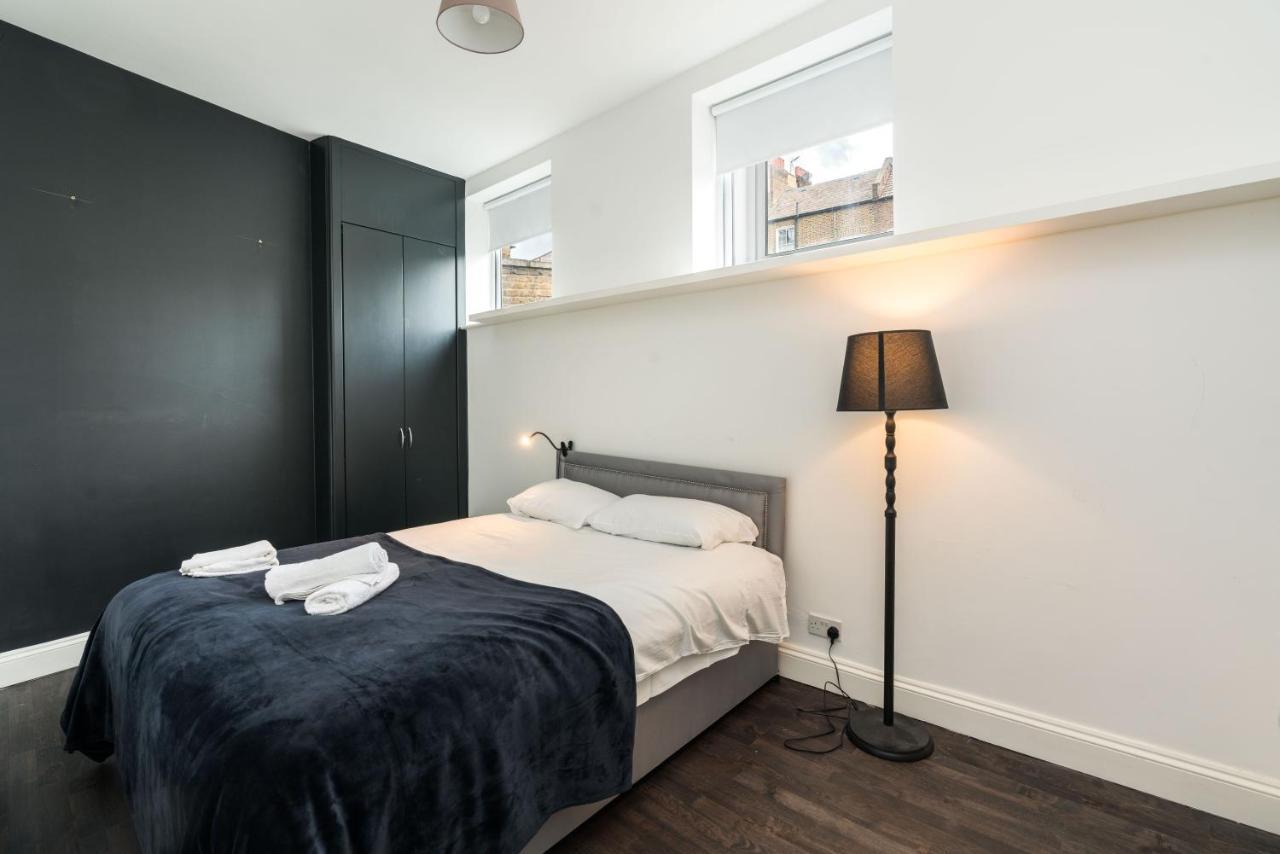 Stylish 2 Bedroom At Hammersmith Lägenhet London