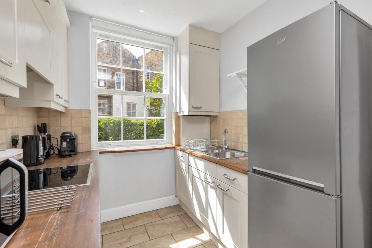 Entire Flat In Heart Of Chelsea Hosted By Zahra Londen