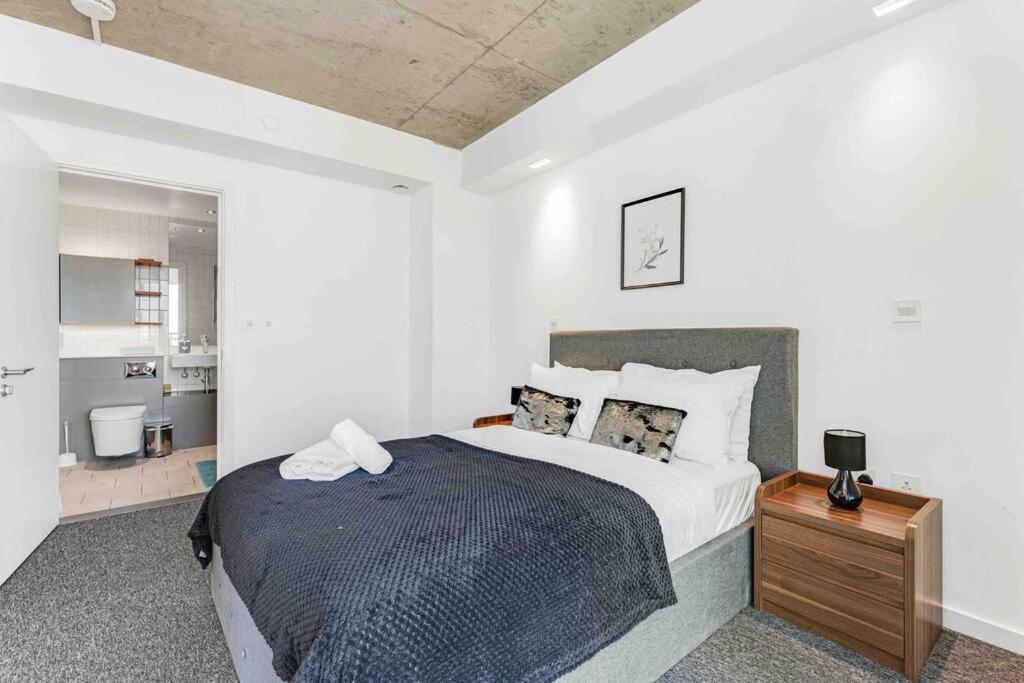 Luxury 3min Walk To Excel,city Hall, O2 Apartment *