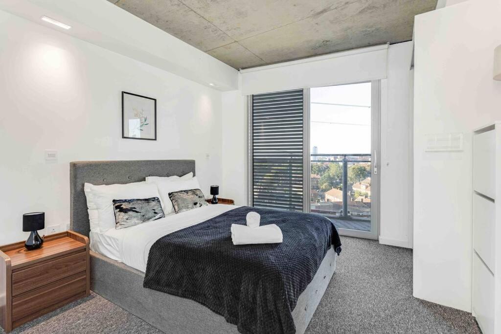 Luxury 3min Walk To Excel,city Hall, O2 Apartment London
