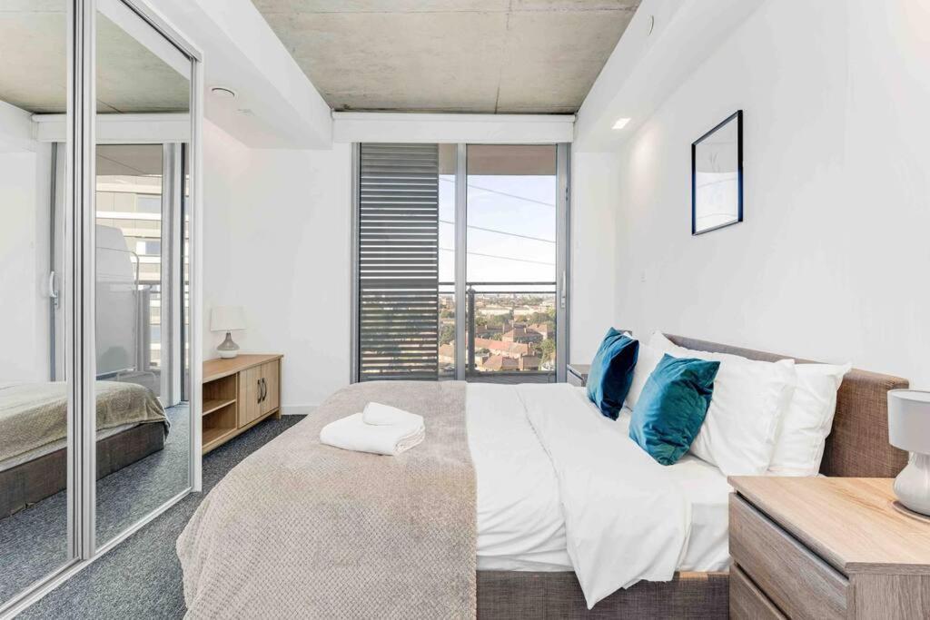 Apartment Luxury 3min Walk To Excel,city Hall, O2 London