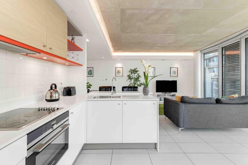 Apartment Luxury 3min Walk To Excel,city Hall, O2 London
