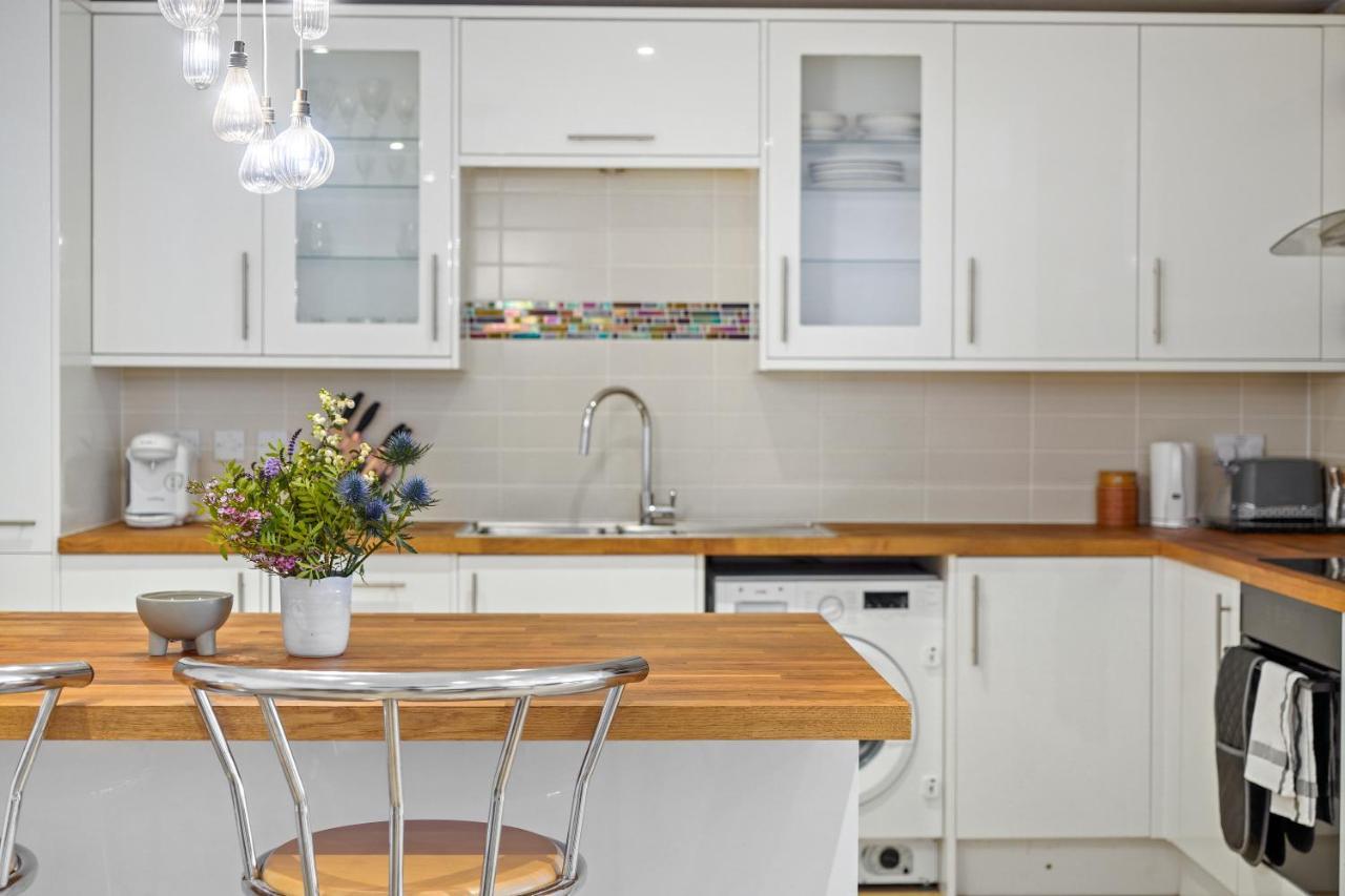 Casa Mansa - Serviced Apartment, Leilighet London
