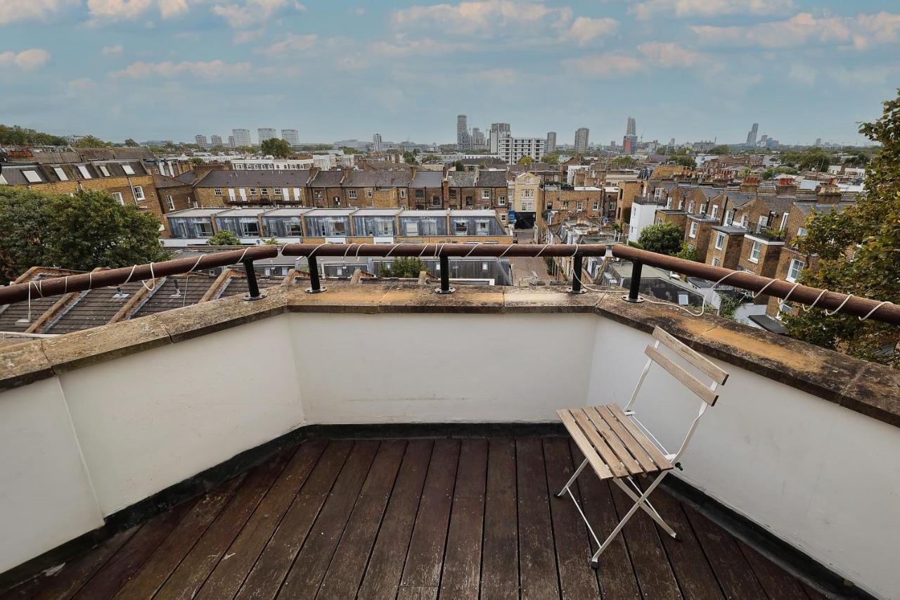 Apartment 2 Bedroom Chic With Private Balcony In Notting Hill *