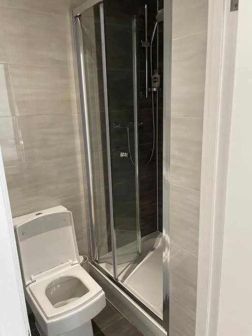 Appartamento Flat 1 Latchmere, 2 Bedroom, 2 Bathroom Flat *