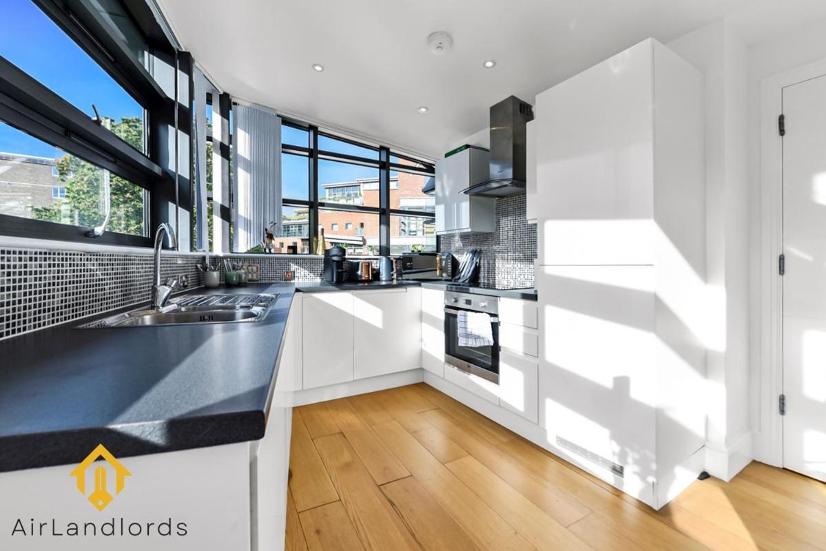Exclusive 2 Bedroom Flat Near Buckingham Palace Leilighet