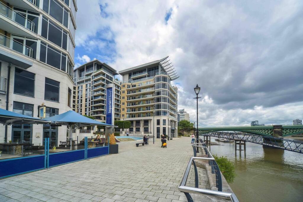 Leilighet Riverside View London
