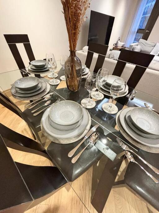 Luxury 2br Apt At C House Near Buckingham Palace * Londen