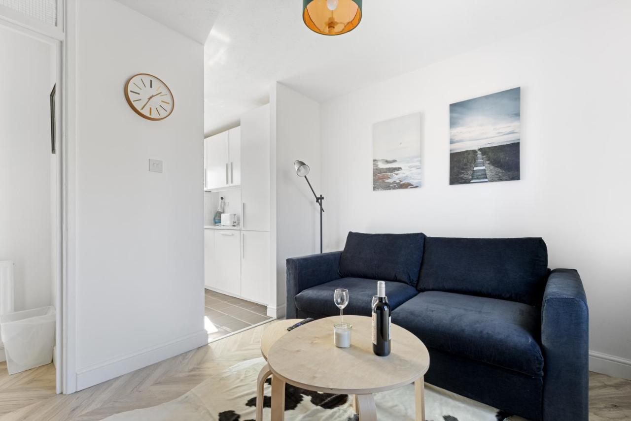 Tranquil 1 Bed Flat In East Leilighet