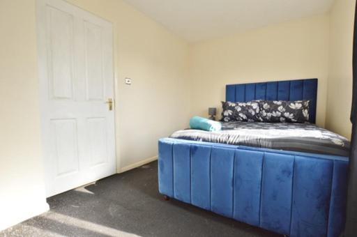 Crown House Holiday home London