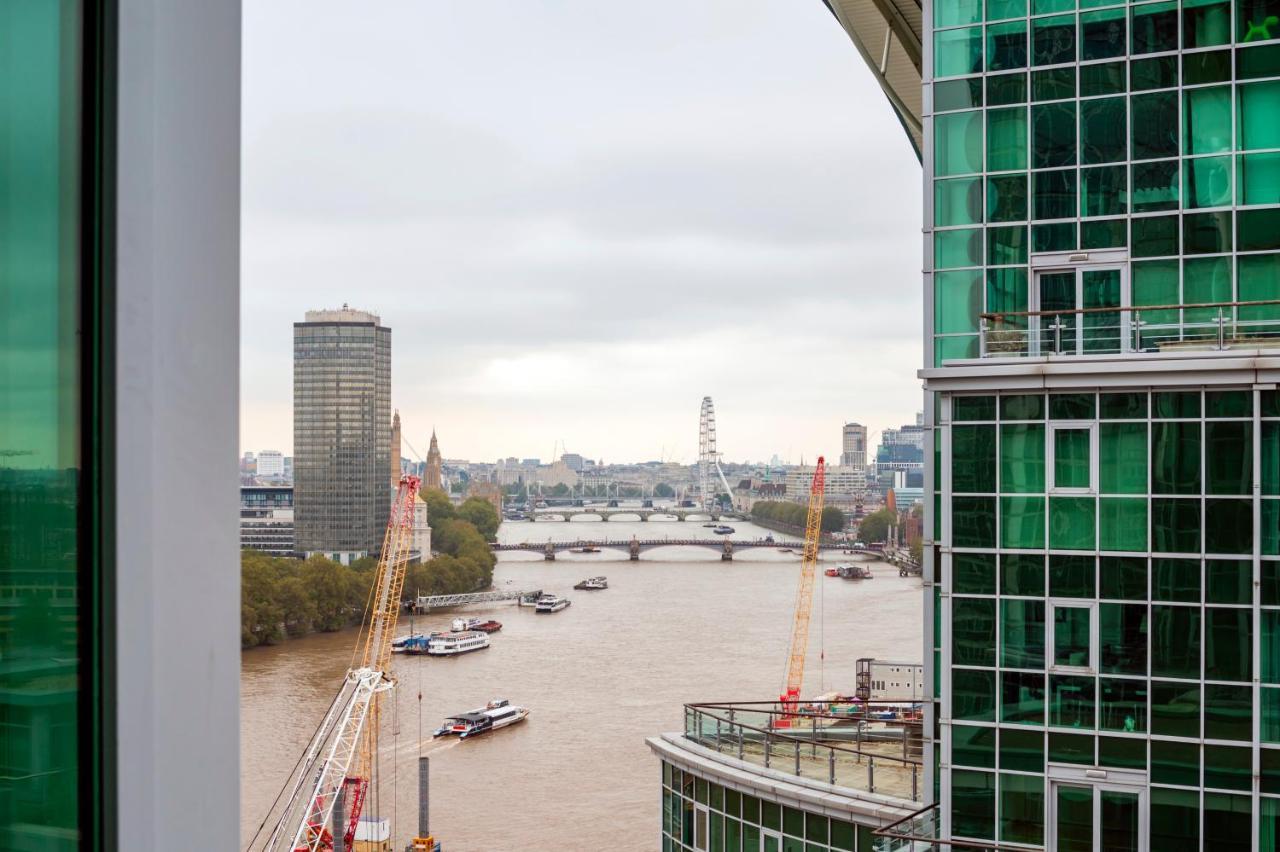 Vauxhall Skyline * Londra