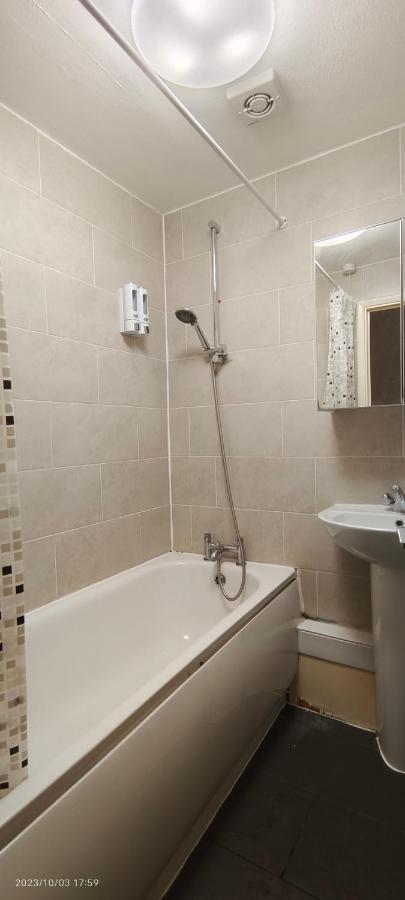 Clapham Garden Near Battersea Park * London