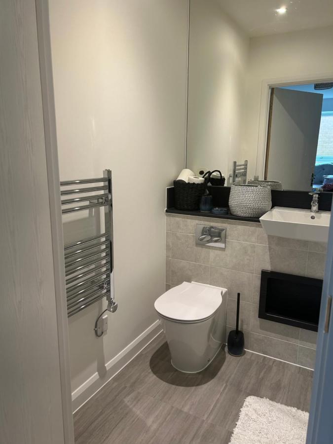 En-suite Double In A Shared Close To Alloggio in famiglia Londra
