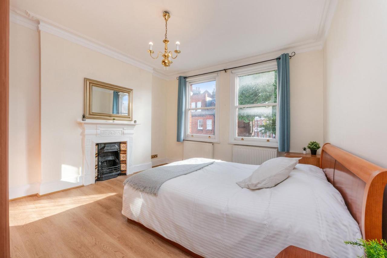 Luxury 2 Bedroom Near Notting Hill Lägenhet London