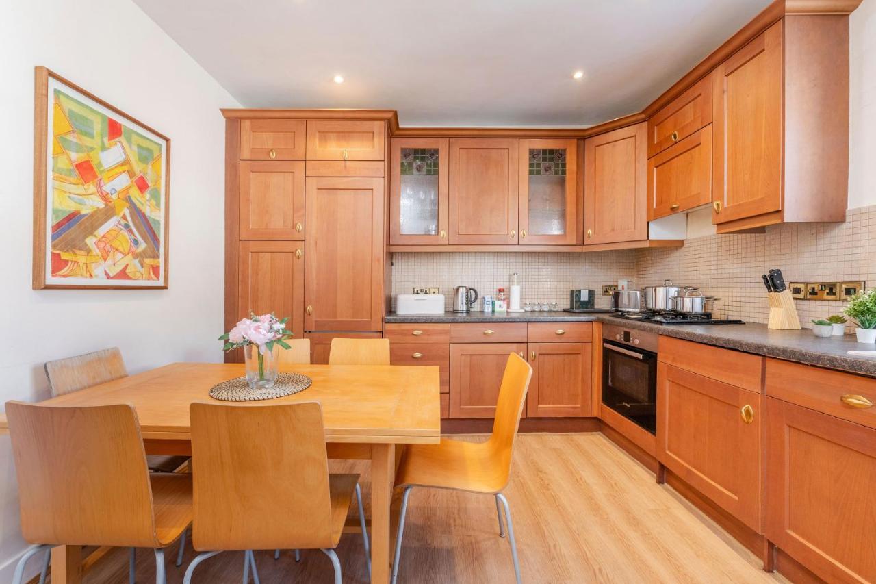 Luxury 2 Bedroom Near Notting Hill Lägenhet