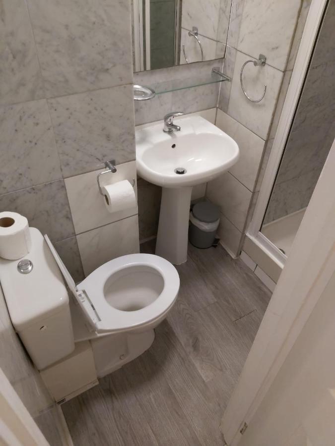 Compact Studio For 2 Near Paddington-f13 Londen