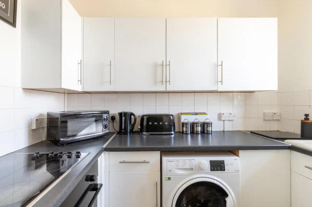 Stunning 1 Bed Flat In The Heart Of Greenwich * Londen