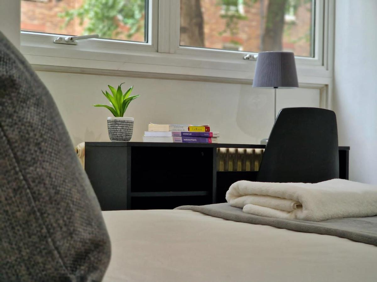 2 Bedrooms Flat In Great Location! Londen