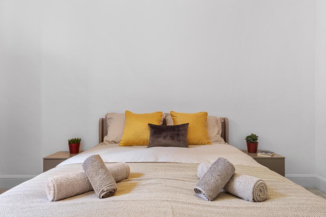 Lägenhet Harrods 2 Bed Lux Flat W/patio London