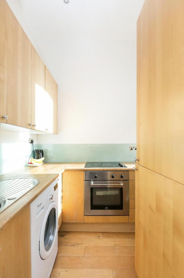 Sun Drenched 1 Bedroom In Farringdon * Londen