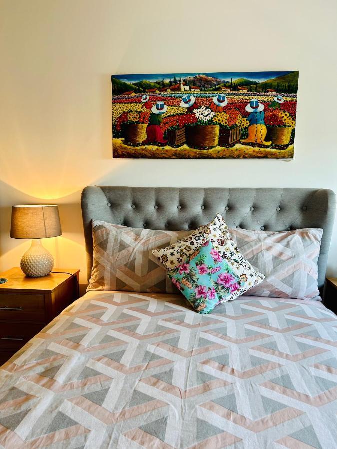 Skylineviews 2 Bed 2 Bath Flat Near Canary Wharf, O2 & Excel