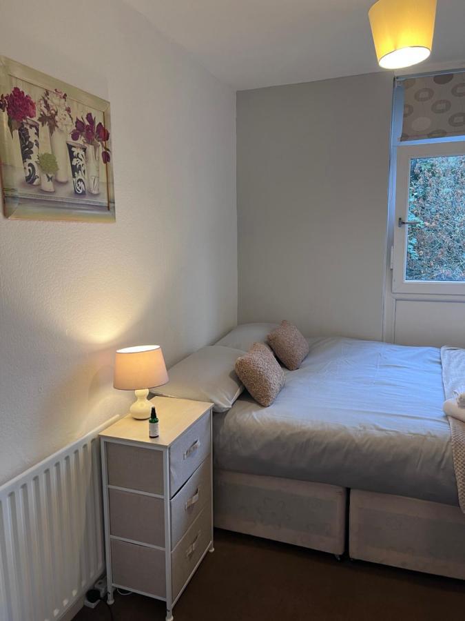Privatunterkunft Exford Court 2 *