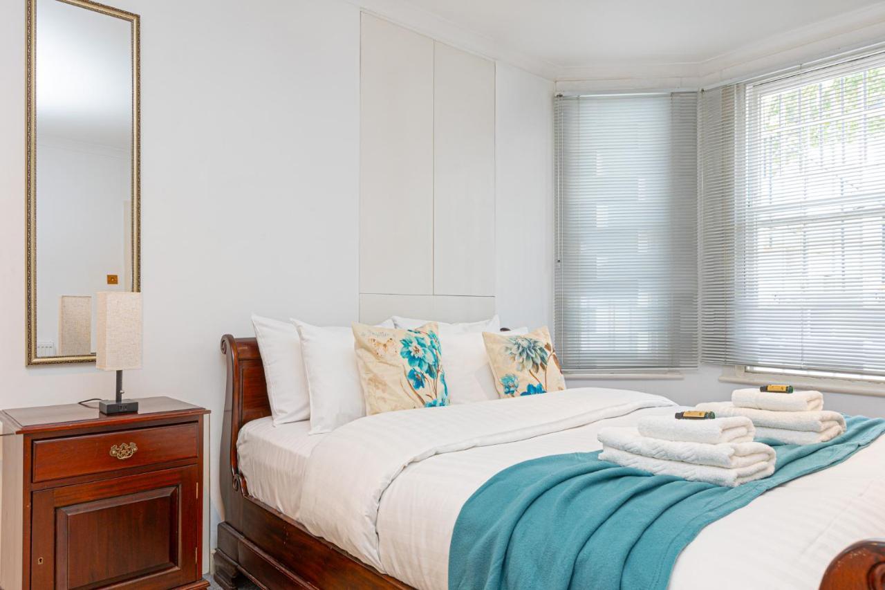 Stunning 2br Flat W2 Patio In Kensington Lägenhet *