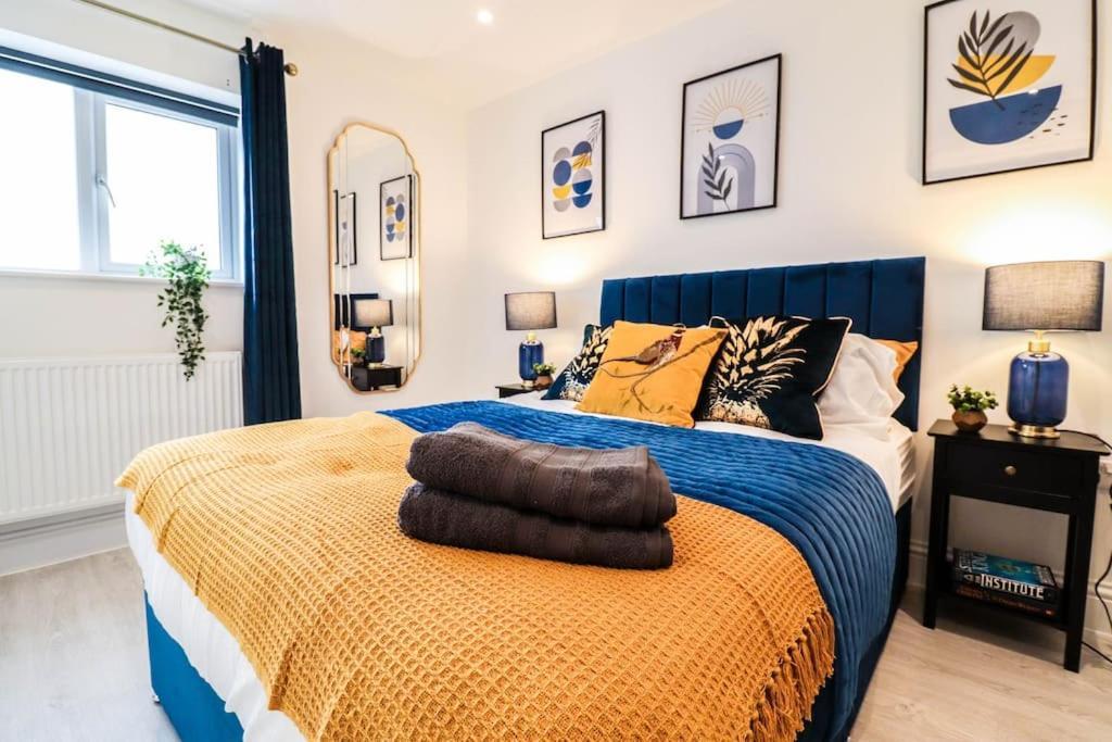Rare 1 Bed Flat Close To Station - 10mins To Appartement *