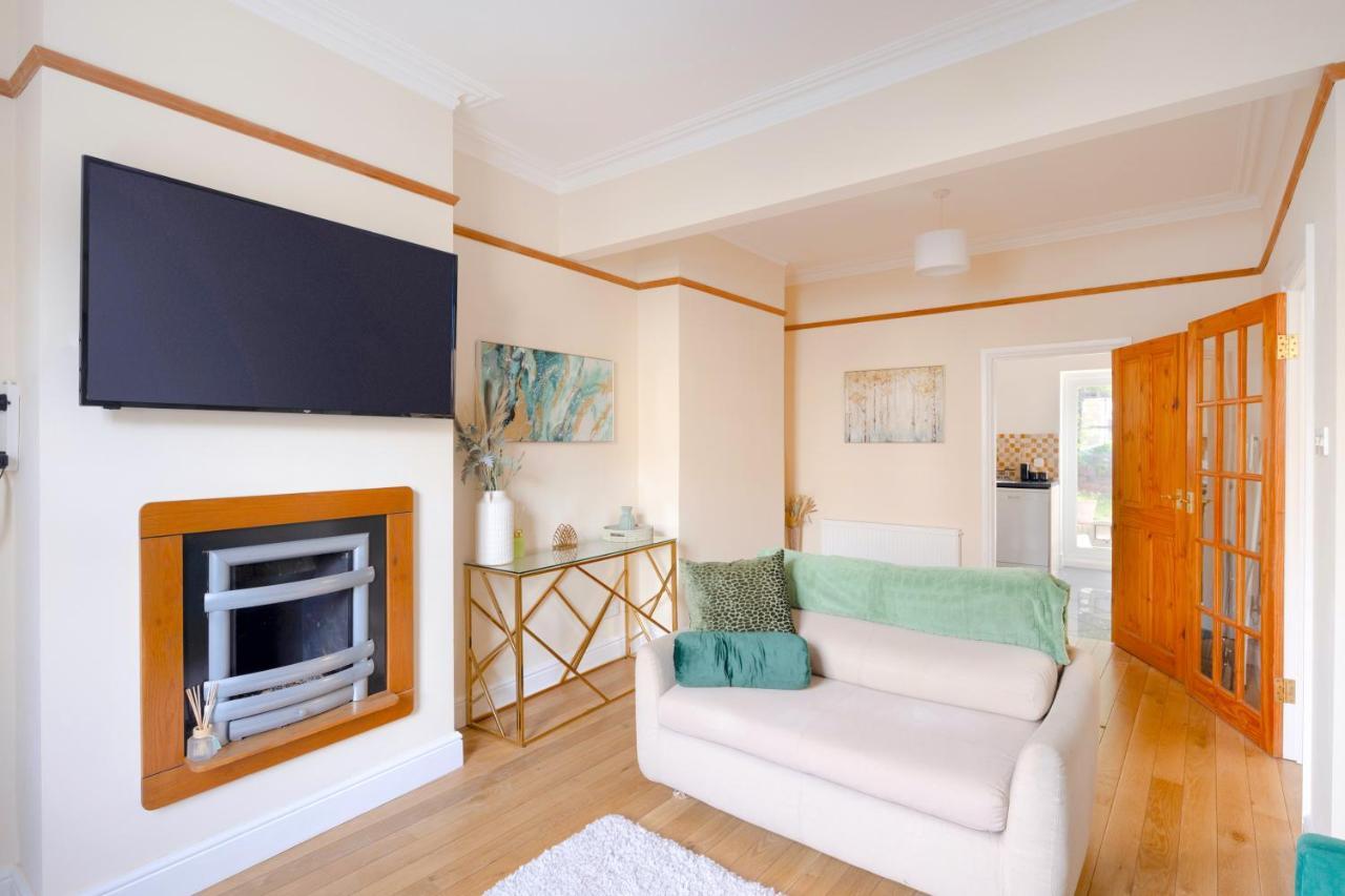 Ferienhaus Stylish House In Wimbledon London